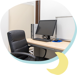 365日年中無休土、日、祝も毎日夜18時まで診療